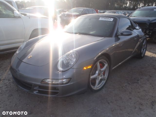 Porsche 911 Carrera 4 S - 27