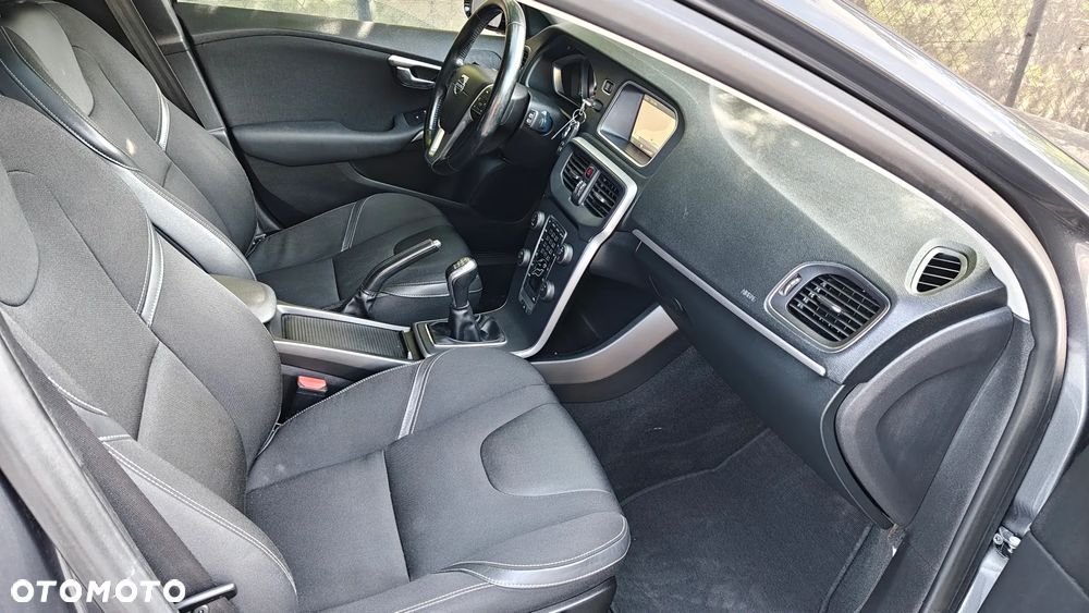 Volvo V40 - 10