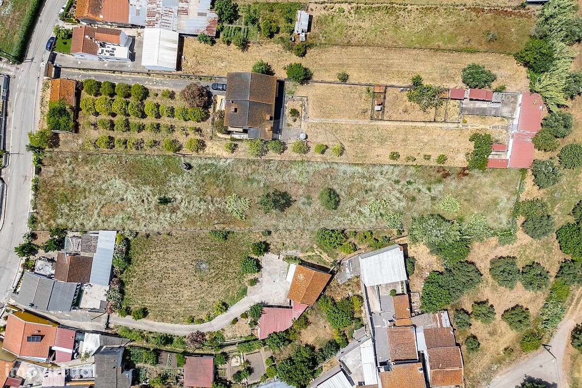 Terreno  para venda - Grande imagem: 2/5