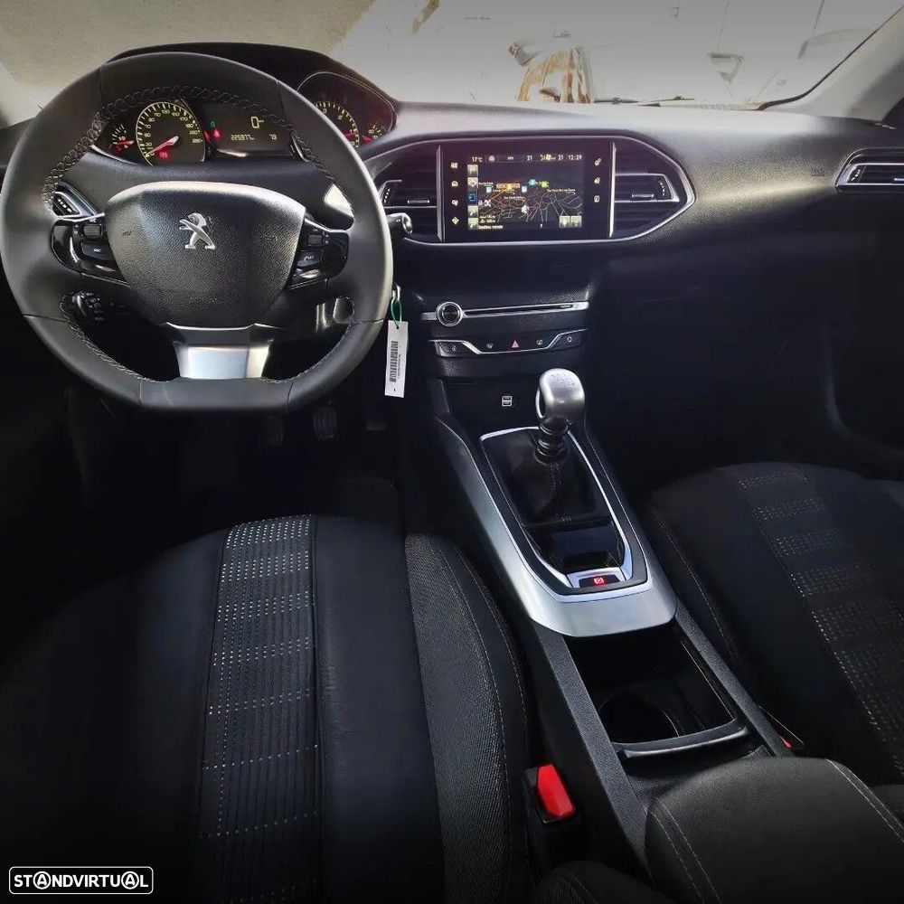 Peugeot 308 1.6 BlueHDi Allure J17 - 11