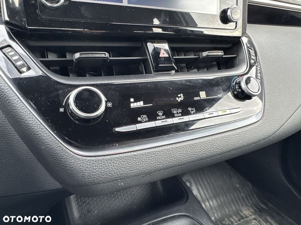 Toyota Corolla - 26
