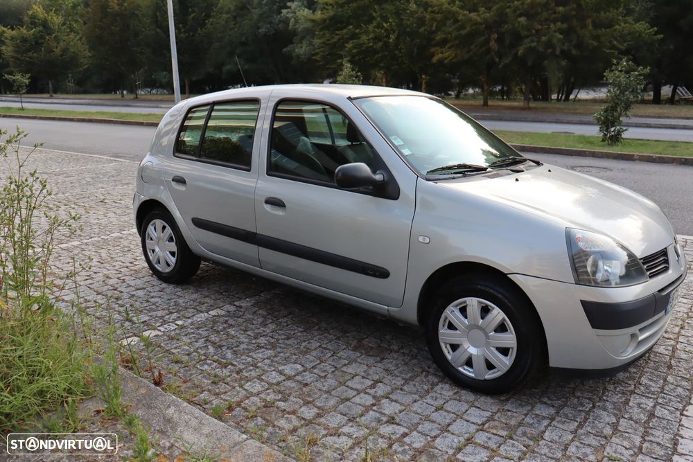 Renault Clio 1.2 16V Expression - 8