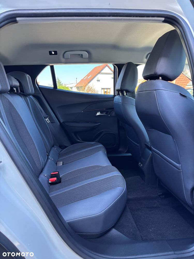 Peugeot 2008 PureTech 130 EAT8 Allure - 13
