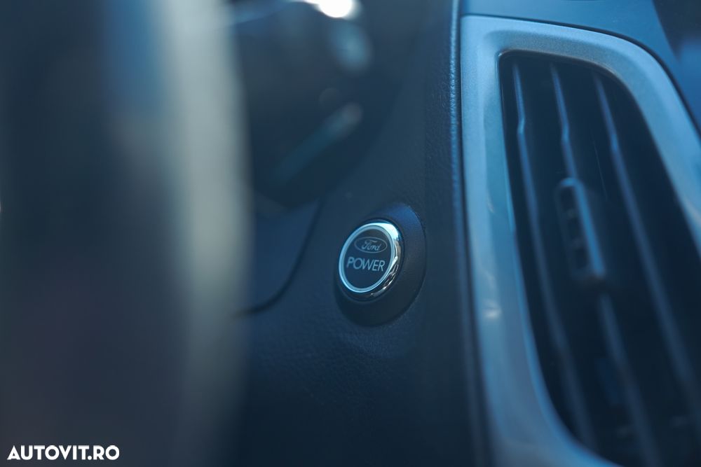 Ford Focus 2.0 TDCI DPF Titanium - 17