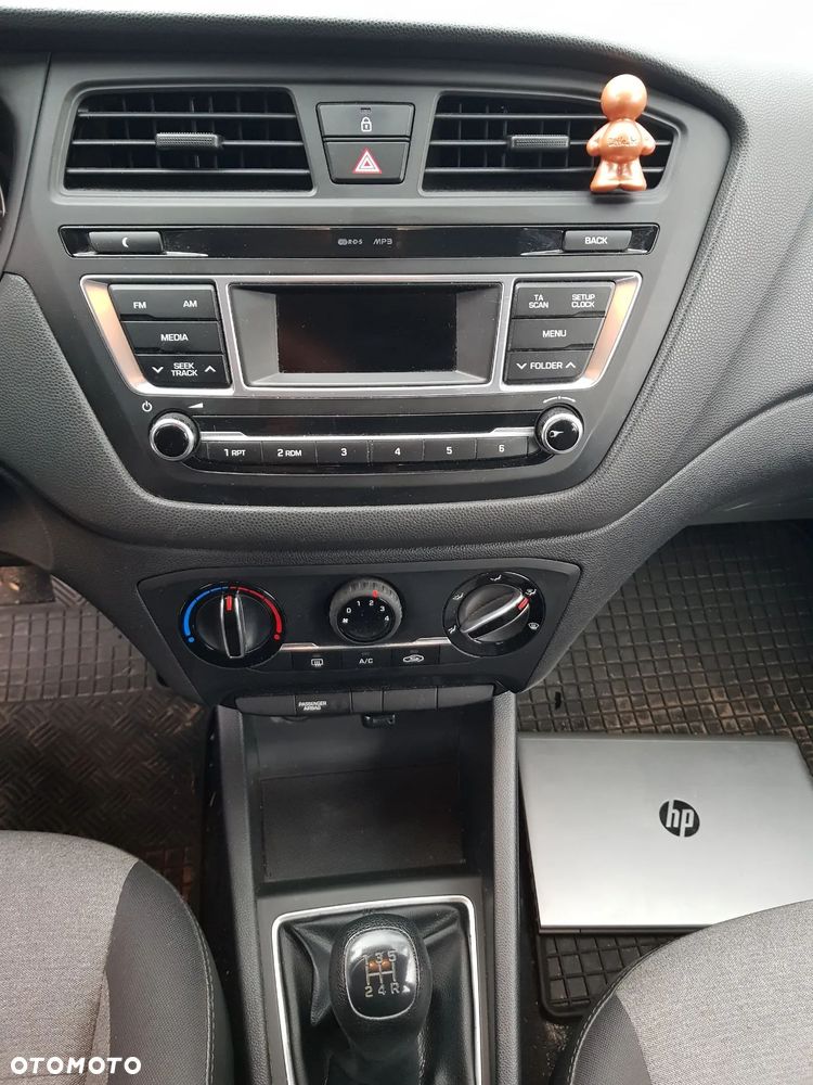 Hyundai i20 1.2 Elegant - 10