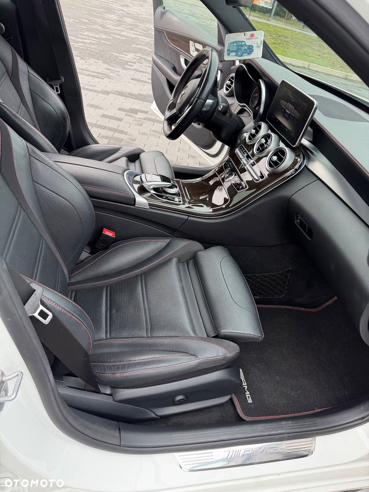 Mercedes-Benz Klasa C AMG 43 4Matic 9G-TRONIC - 13