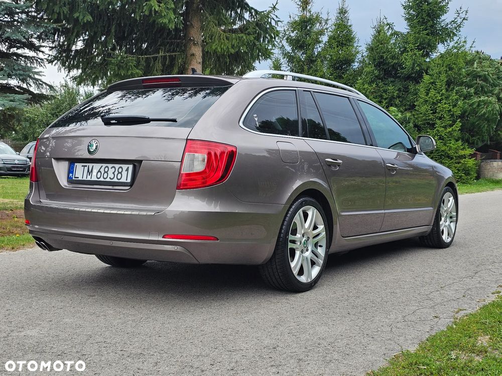 Skoda Superb 2.0 TDI Green tec Elegance - 3