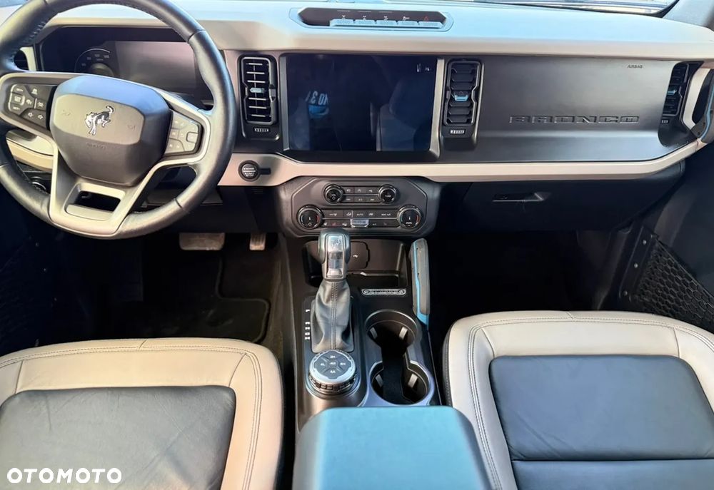 Ford Bronco 2.7 EcoBoost 4WD Outer Banks - 24