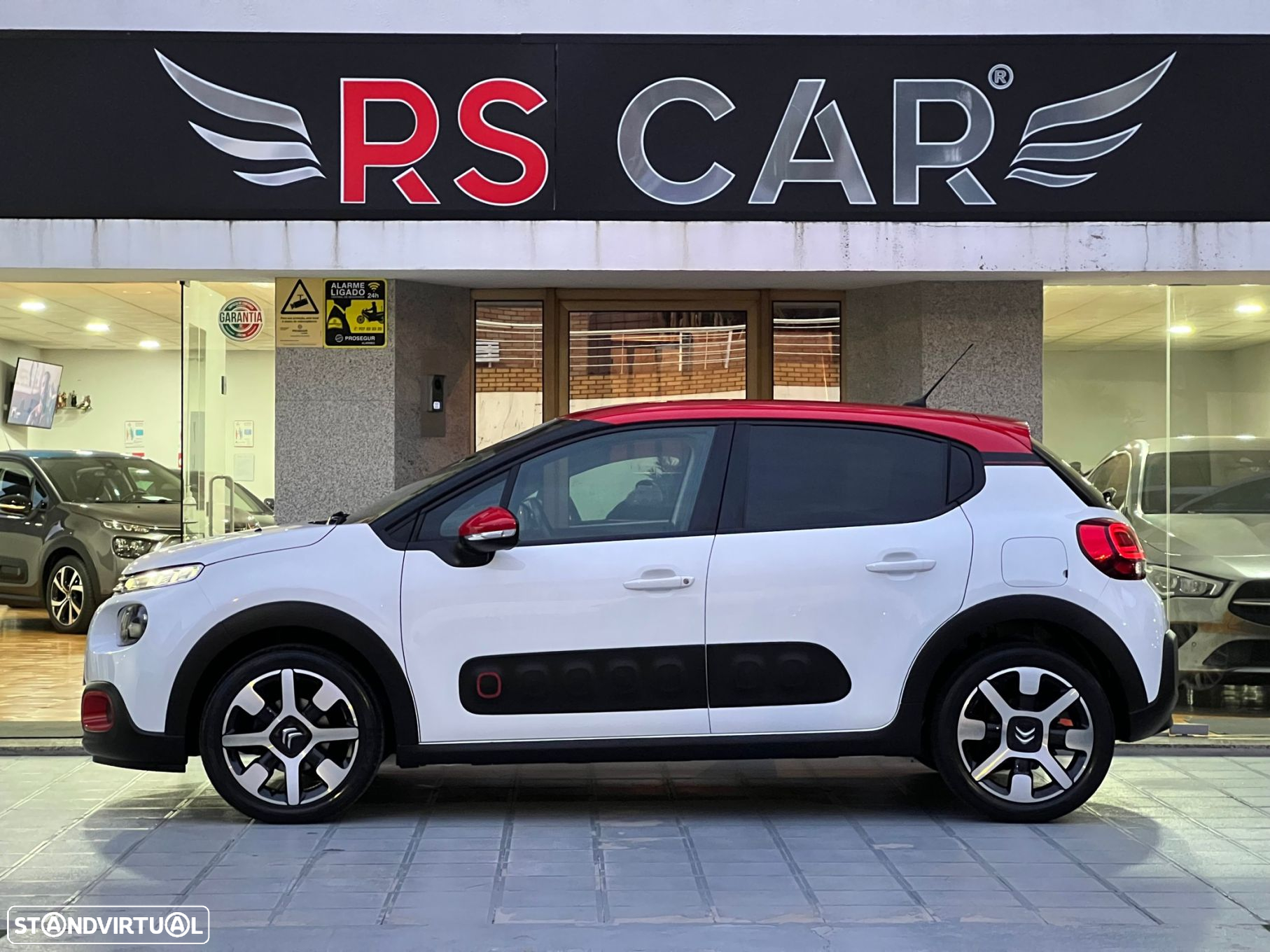 Citroën C3 1.2 PureTech Shine - 5