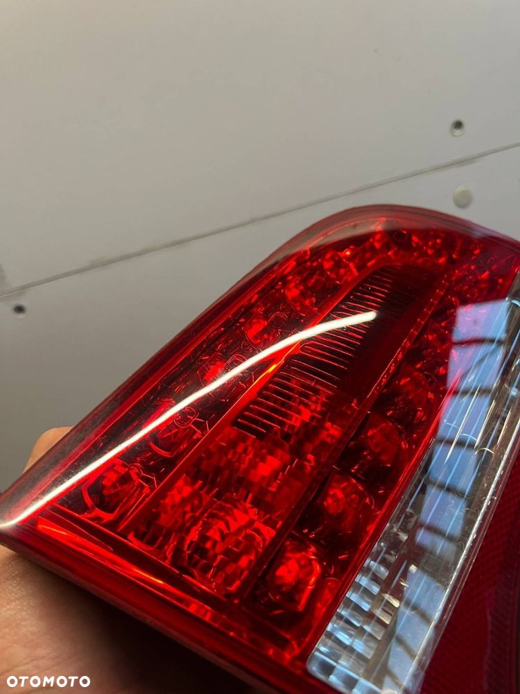 4F9 945 093 Lampa tylna w klapie Audi A6 S6 C6 4F TYŁ LEWY LIFT - 3