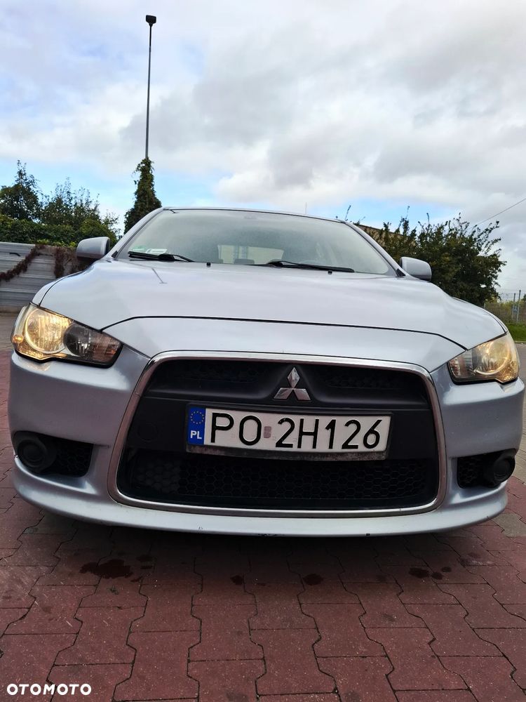 Mitsubishi Lancer 1.5 Inform - 12