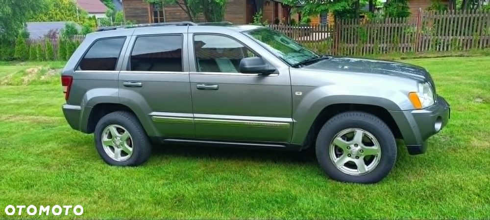 Jeep Grand Cherokee - 13