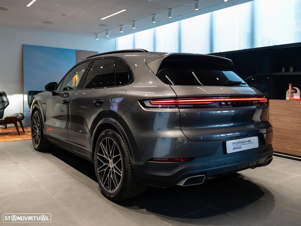 Porsche Cayenne E-Hybrid - 10