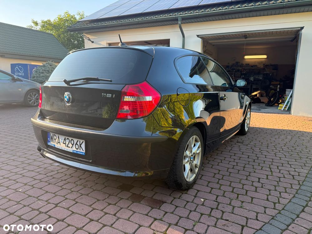 BMW Seria 1 118i - 1