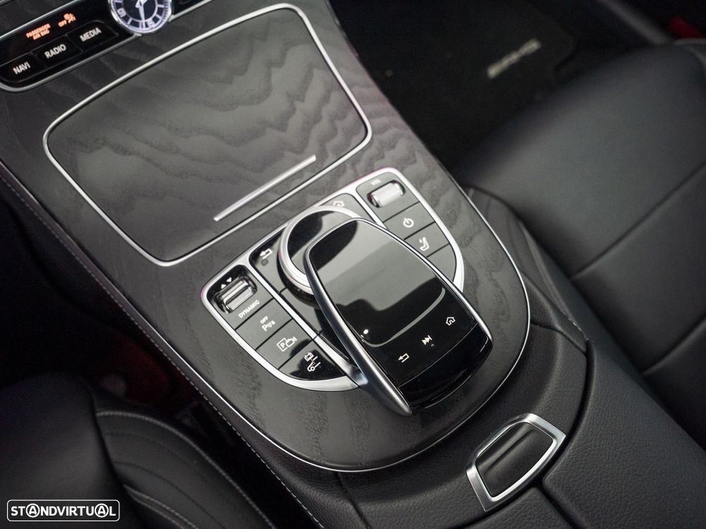 Mercedes-Benz E 300 de AMG Line - 27