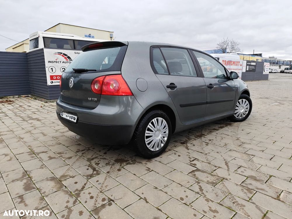 Volkswagen Golf 1.9 TDI Comfortline - 4