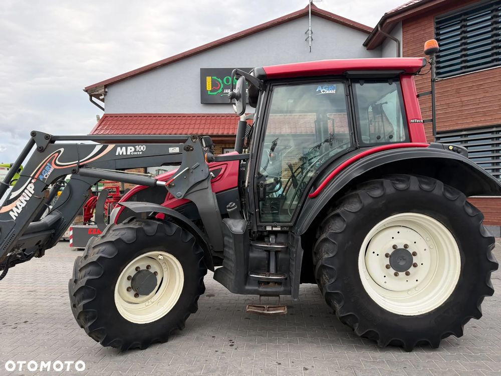 Valtra N 103   N 122 HITECH   CASE MAXXUM - 31