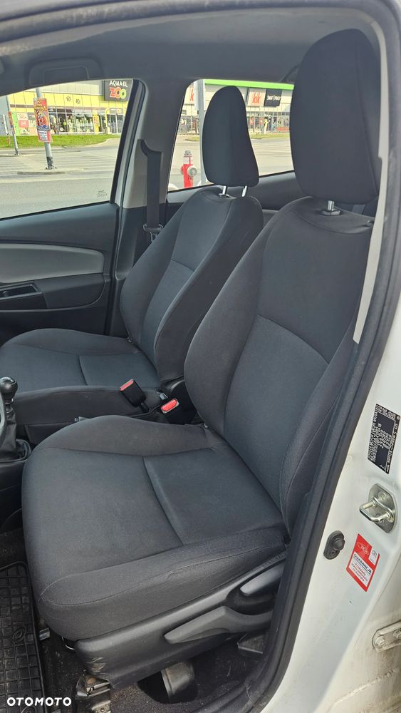 Toyota Yaris 1.5 Active - 9