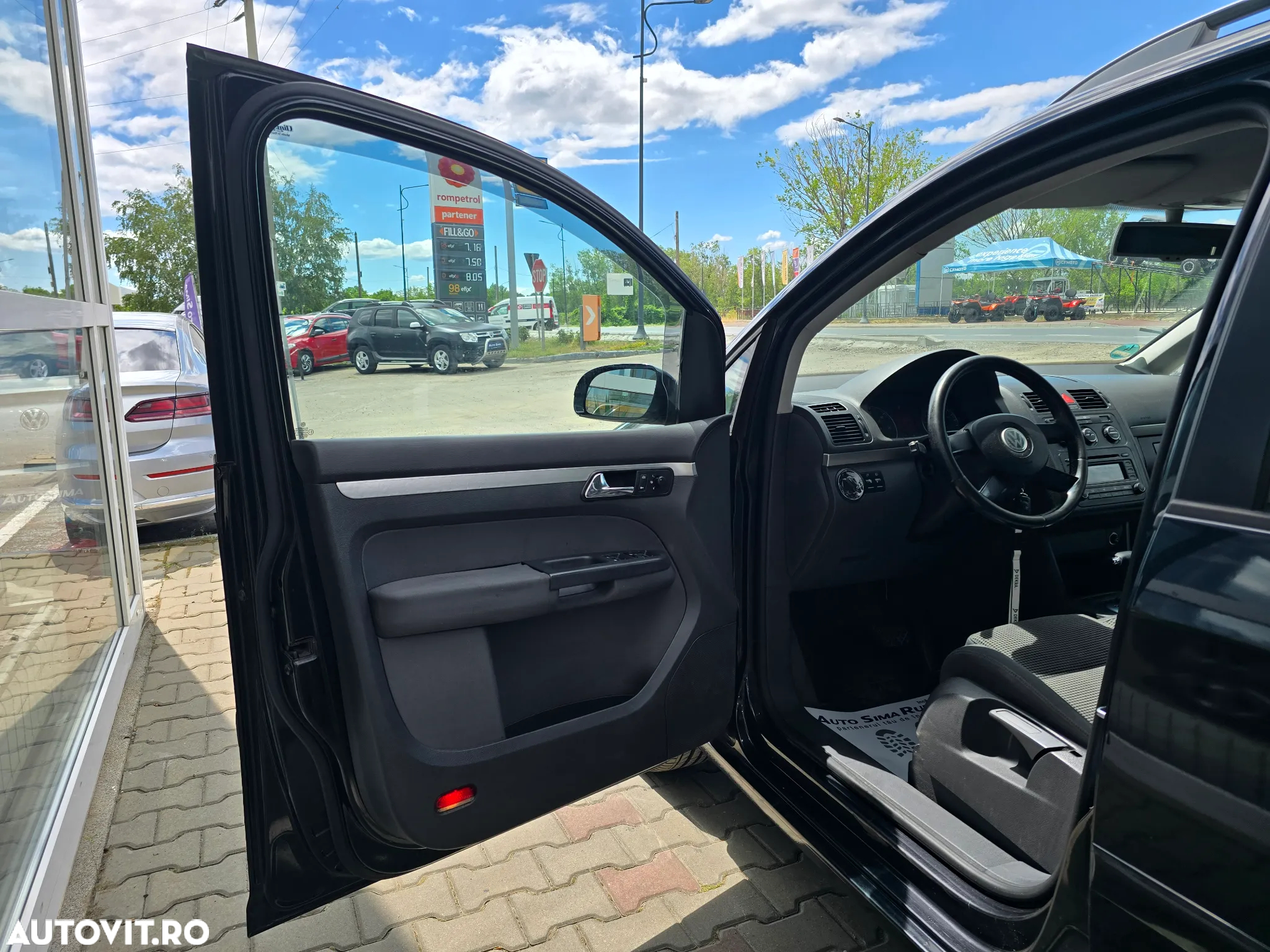 Volkswagen Touran 2.0 TDI DPF DSG Comfortline - 16