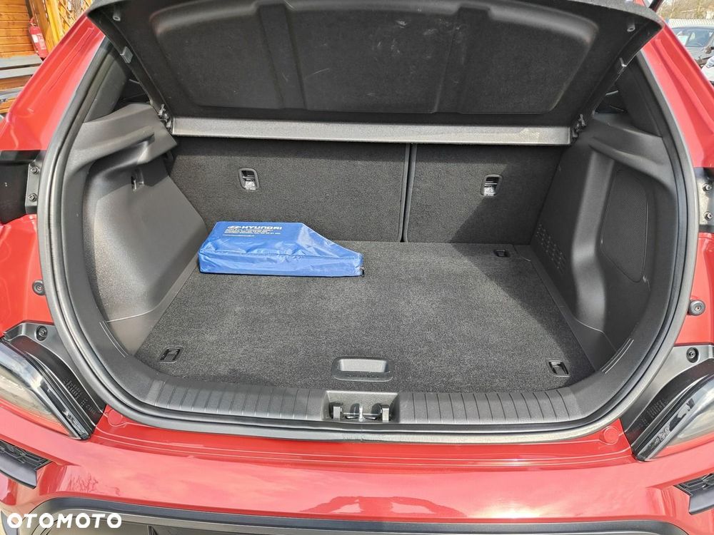 Hyundai Kona - 32