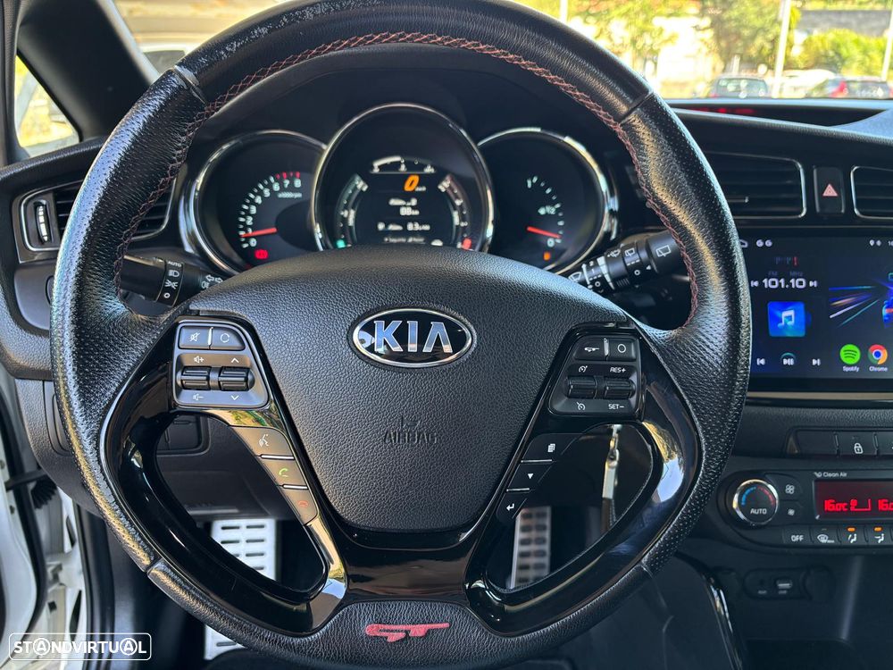 Kia Ceed 1.6 T-GDI GT - 11