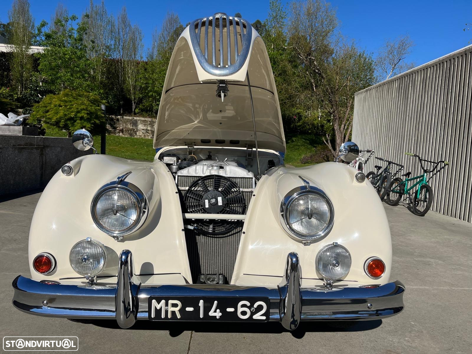 Jaguar XK140 - 18