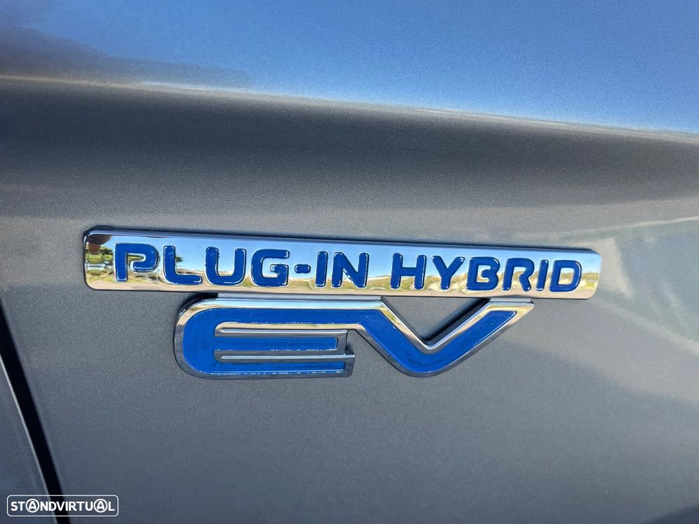 Mitsubishi Outlander - 9