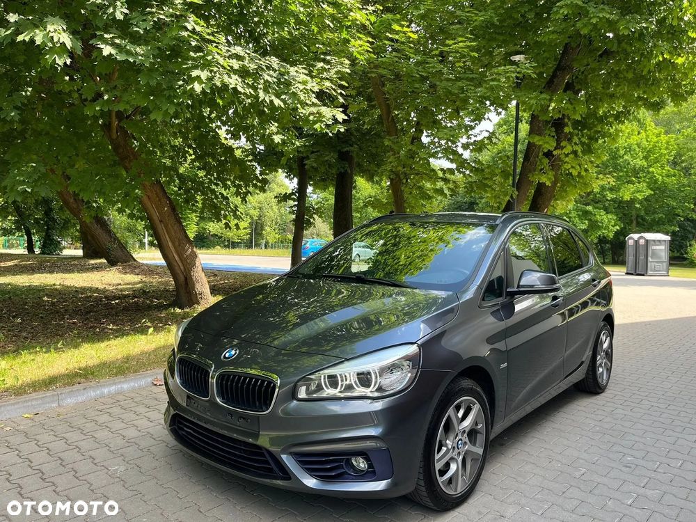 BMW Seria 2 218d - 3