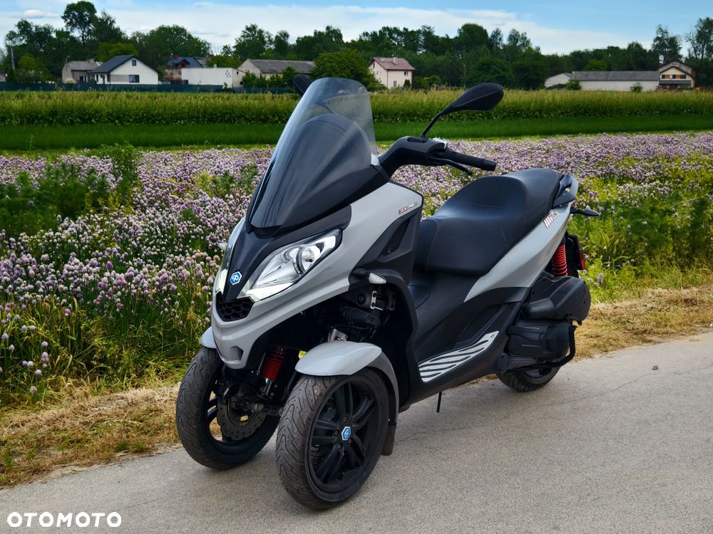 Piaggio MP-3 - 1
