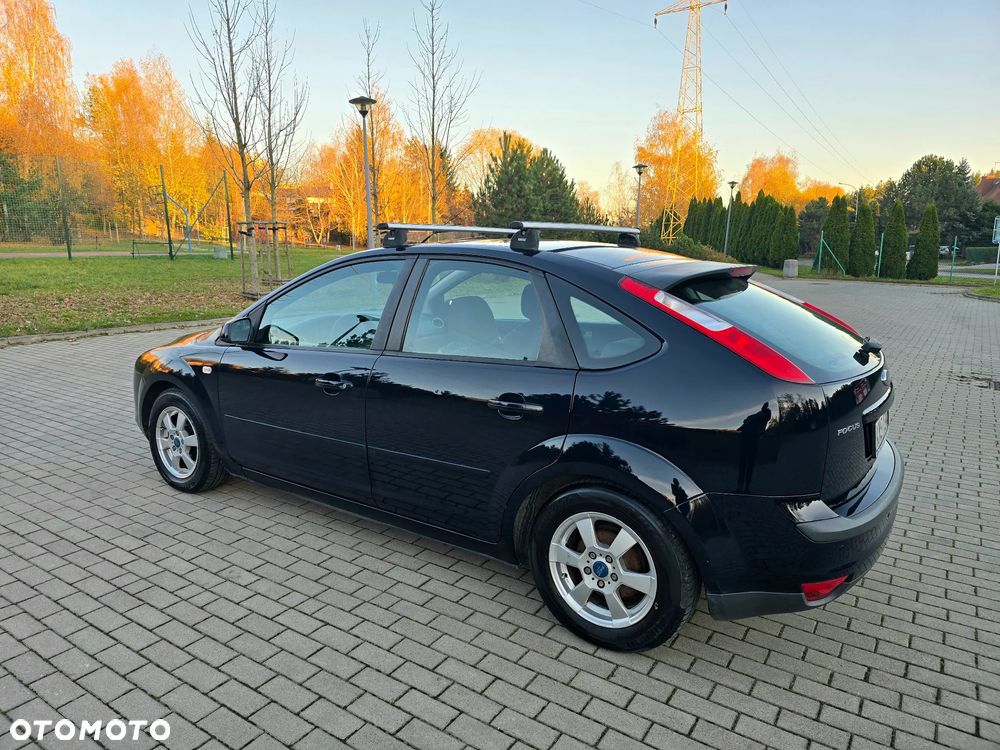 Ford Focus 1.6 Trend - 4