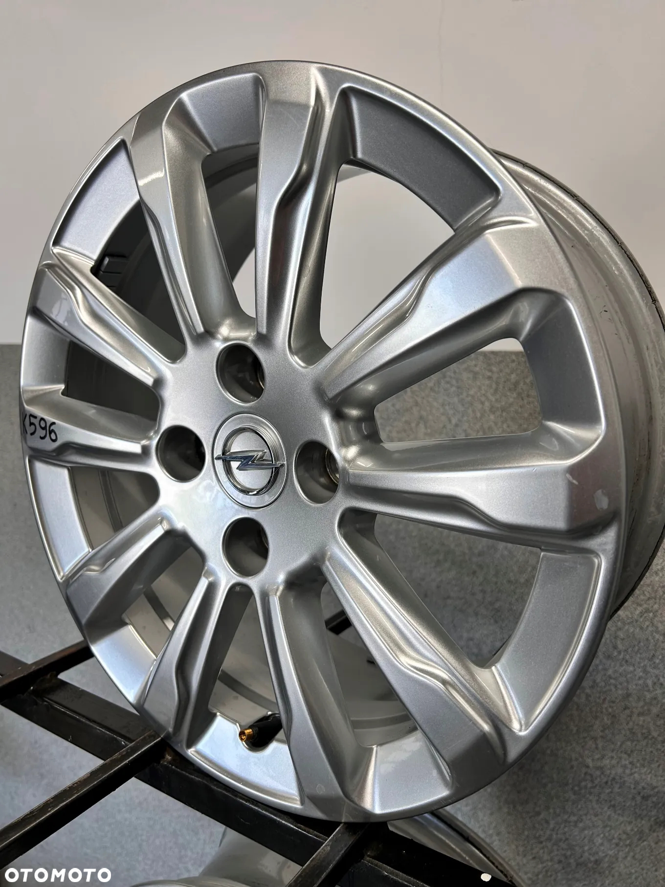 4 FELGI ALU. OPEL MOKKA B, CORSA F, PEUGEOT 208,C3,DS3 16'' 6,5J ET32 GM: OP00126 K4, 9835097280 - 4