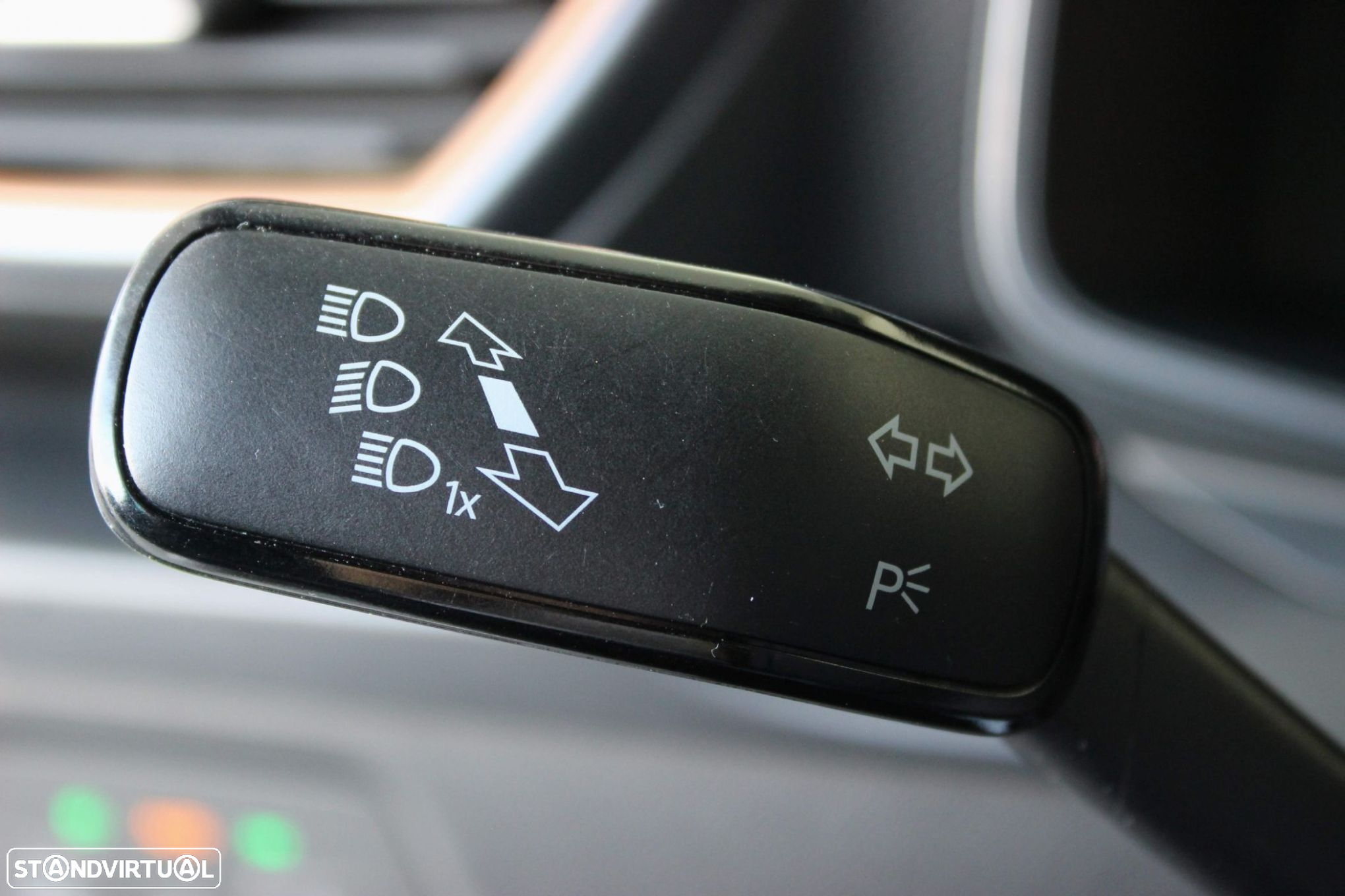 Cupra Leon 1.5 eTSI MID DSG - 16