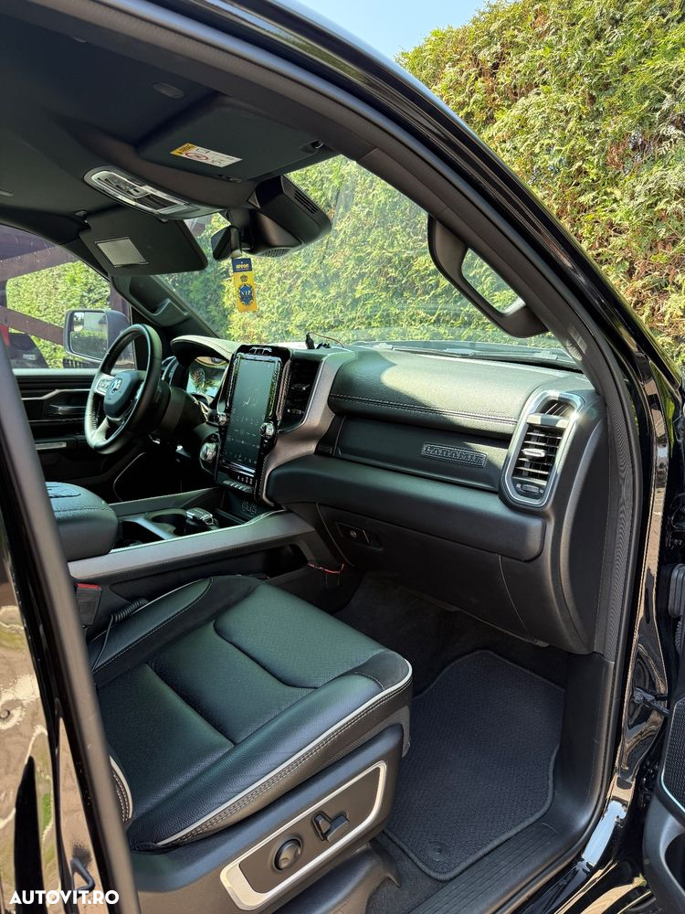 Dodge RAM - 8