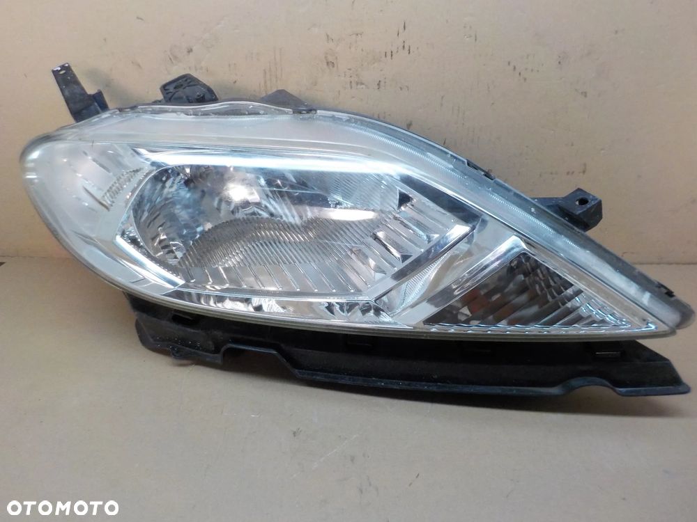 HONDA FR-V LAMPA PRAWA PRZÓD UK - 1