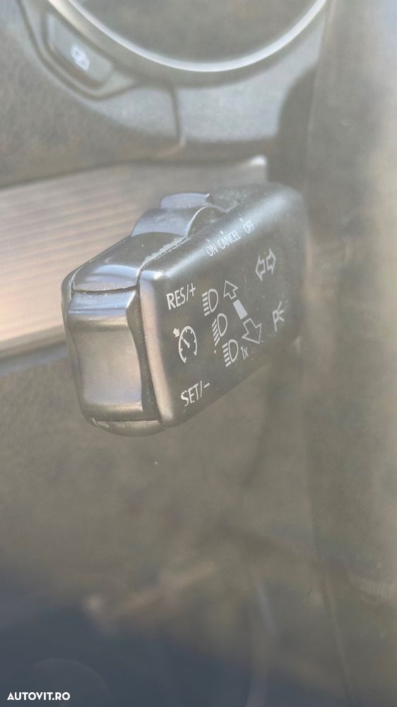 Volkswagen Golf - 13