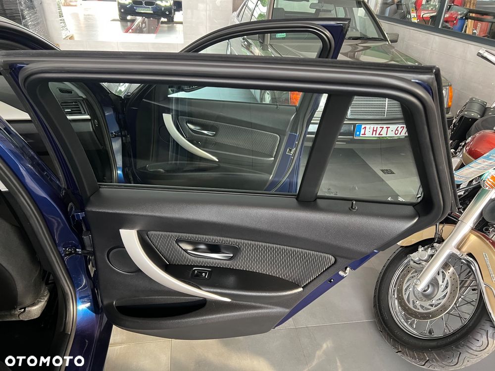 BMW Seria 3 318i Edition Luxury Line Purity - 27