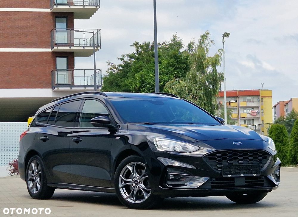 Ford Focus 1.0 EcoBoost Start-Stopp-System ST-LINE DESIGN - 2