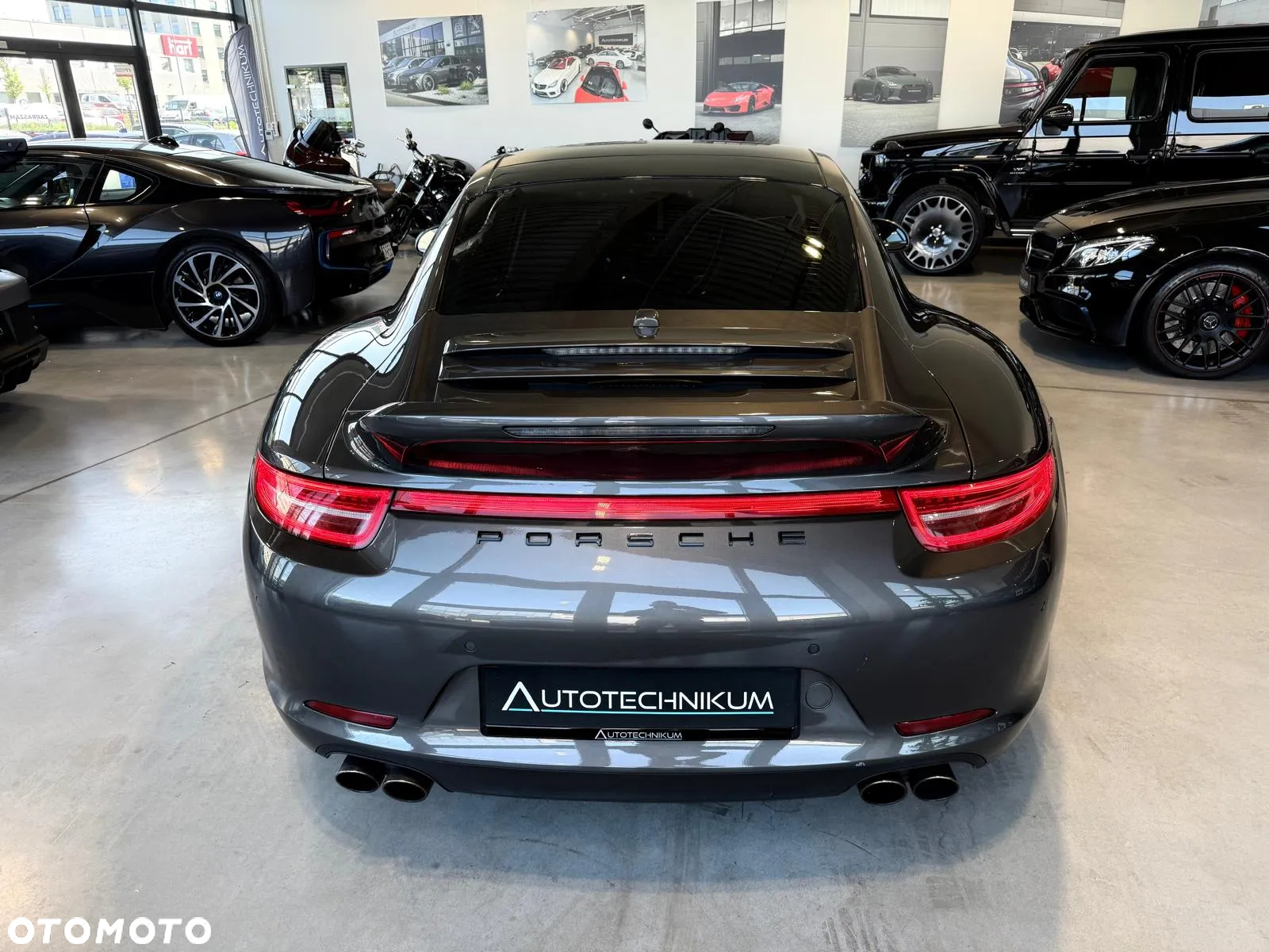 Porsche 911 Carrera 4S PDK - 25