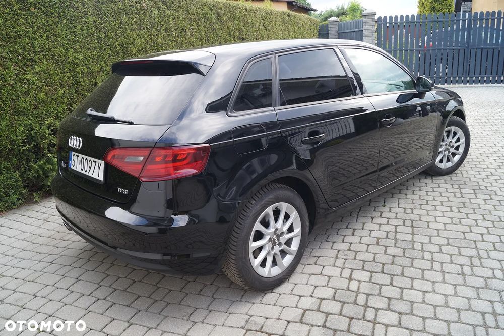 Audi A3 Sportback 1.4 TFSI Ambition - 4