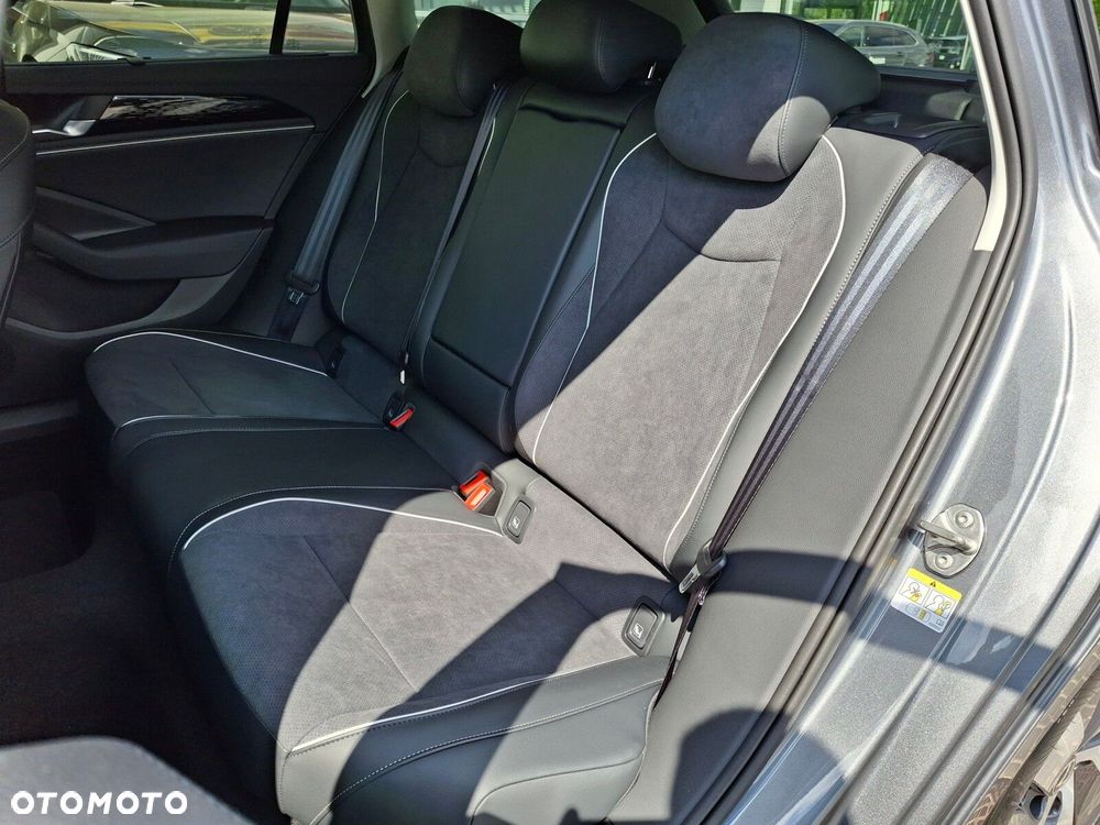 Volkswagen Passat - 19