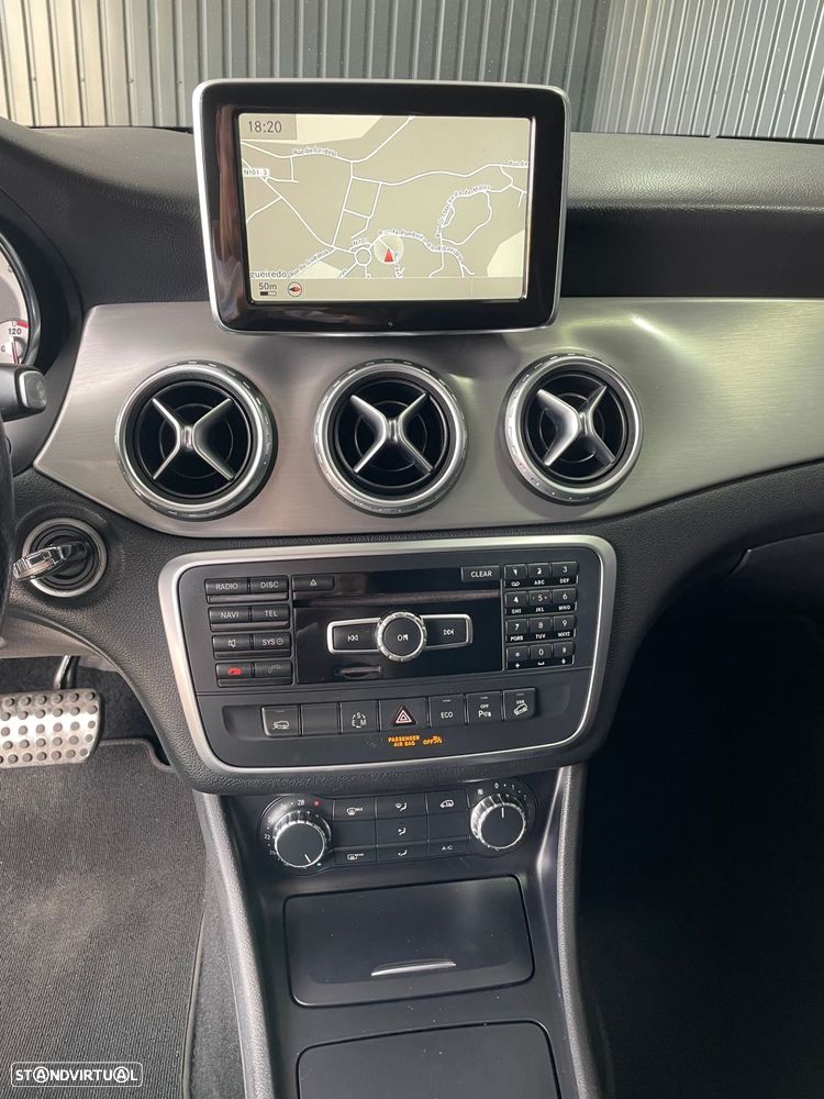 Mercedes-Benz GLA 220 CDI AMG Line 4-Matic - 13