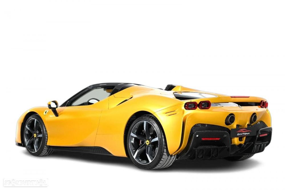 Ferrari SF90 Spider - 5