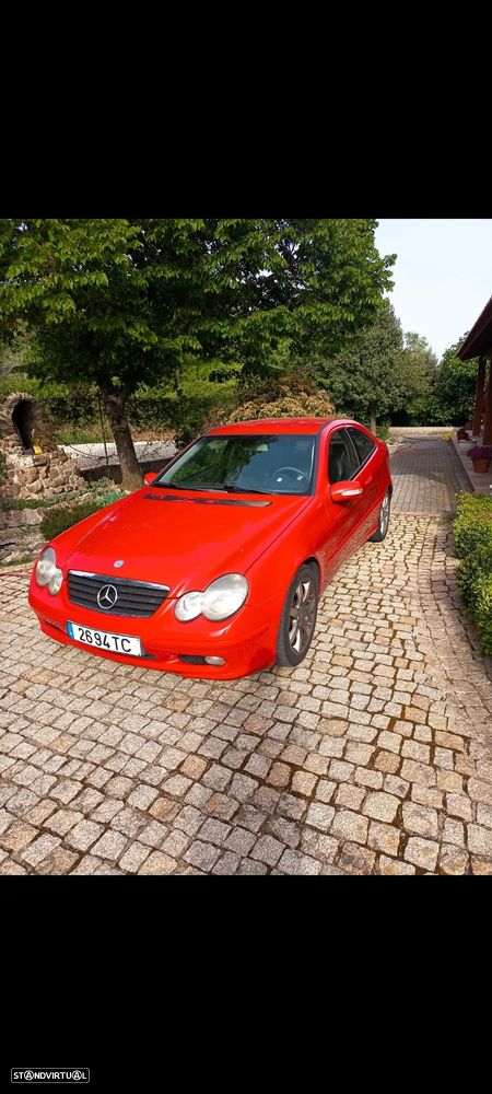 Mercedes-Benz C 200 Sport Coupé Kompressor Classic - 3