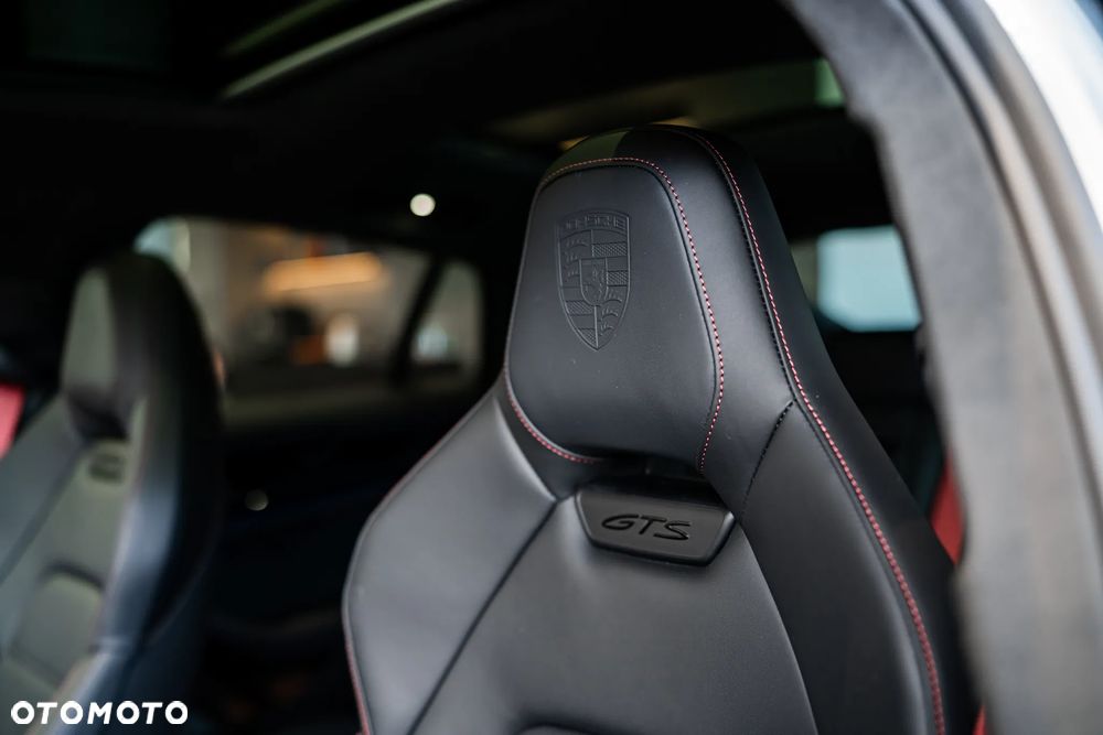 Porsche Panamera GTS - 18