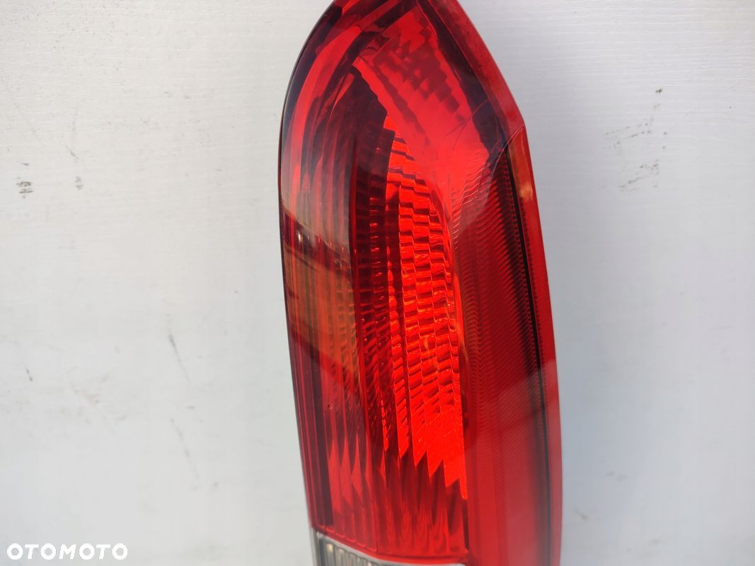 Lampa prawy tył górna VOLVO V70 II KOMBI EUROPA ORYGINAŁ - 3