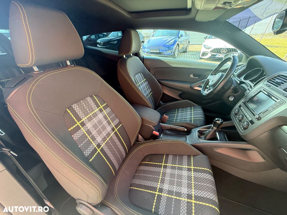 Volkswagen Scirocco 2.0 TDI (Blue Motion Technologie) - 12