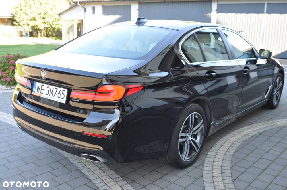 BMW Seria 5 520d xDrive - 8