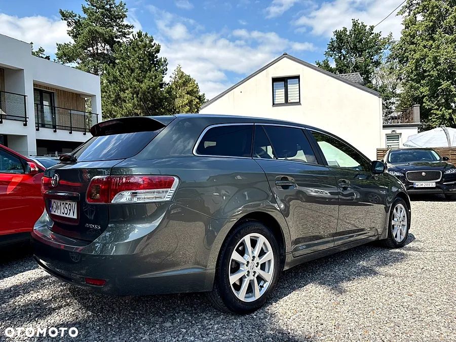 Toyota Avensis 2.0 D-4D Sol plus+NAVI - 5