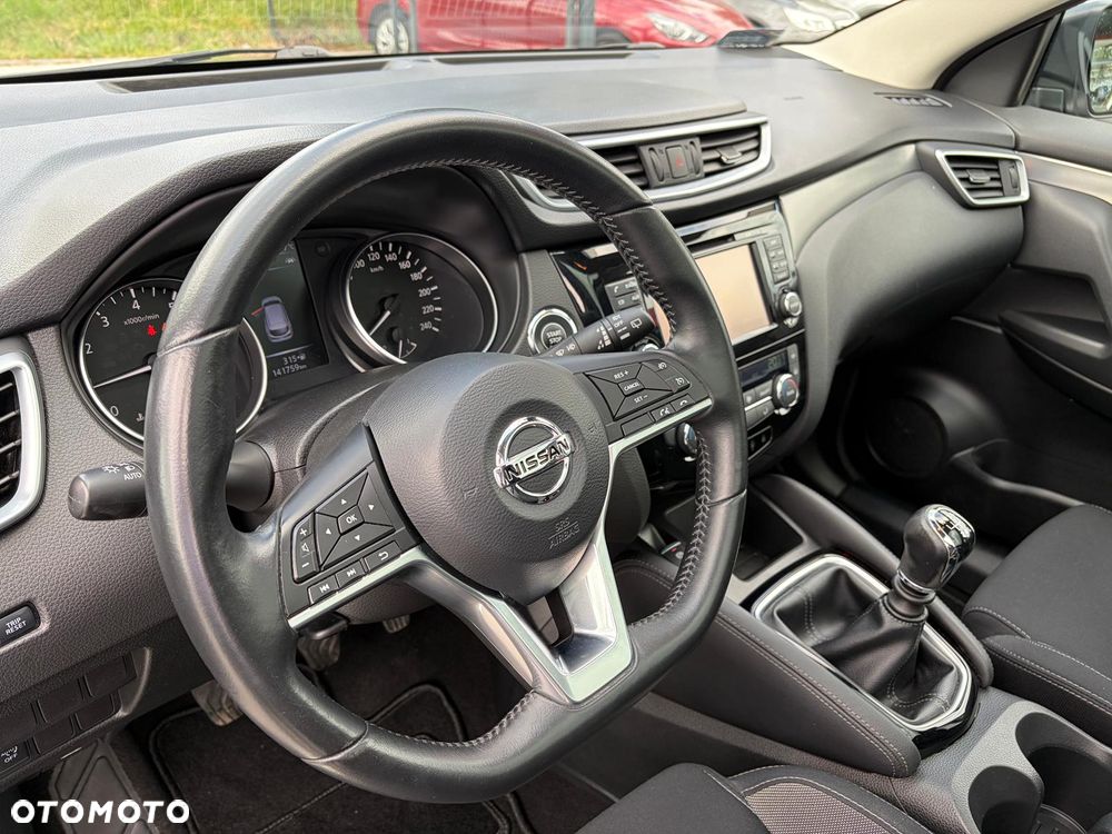 Nissan Qashqai 1.6 DIG-T N-Connecta - 7