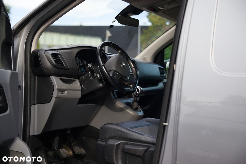 Opel Vivaro L3 2.0 150KM - 22